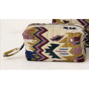 Make Up Western Chic