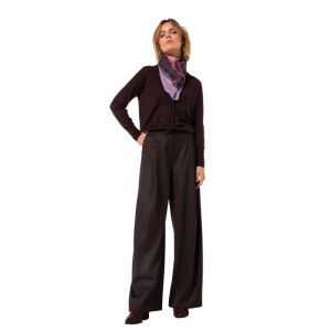 Fijngebreide pull met knoopslu 53 Eggplant
