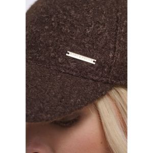 Cap Dark brown